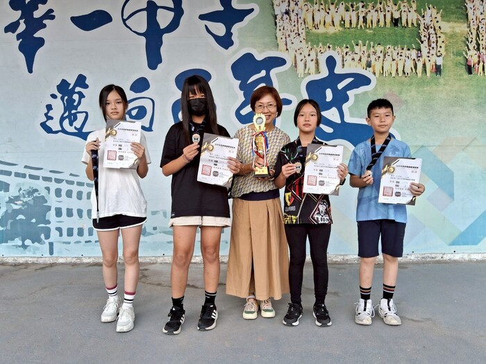 學校頒獎照片圖片