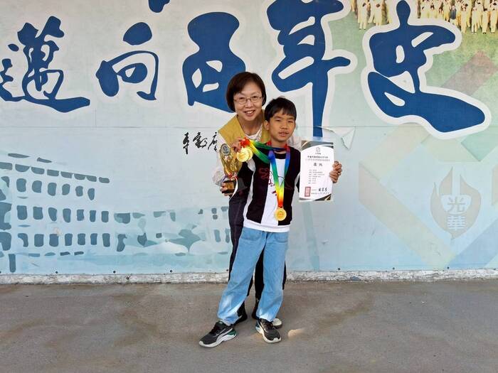 學校頒獎照片